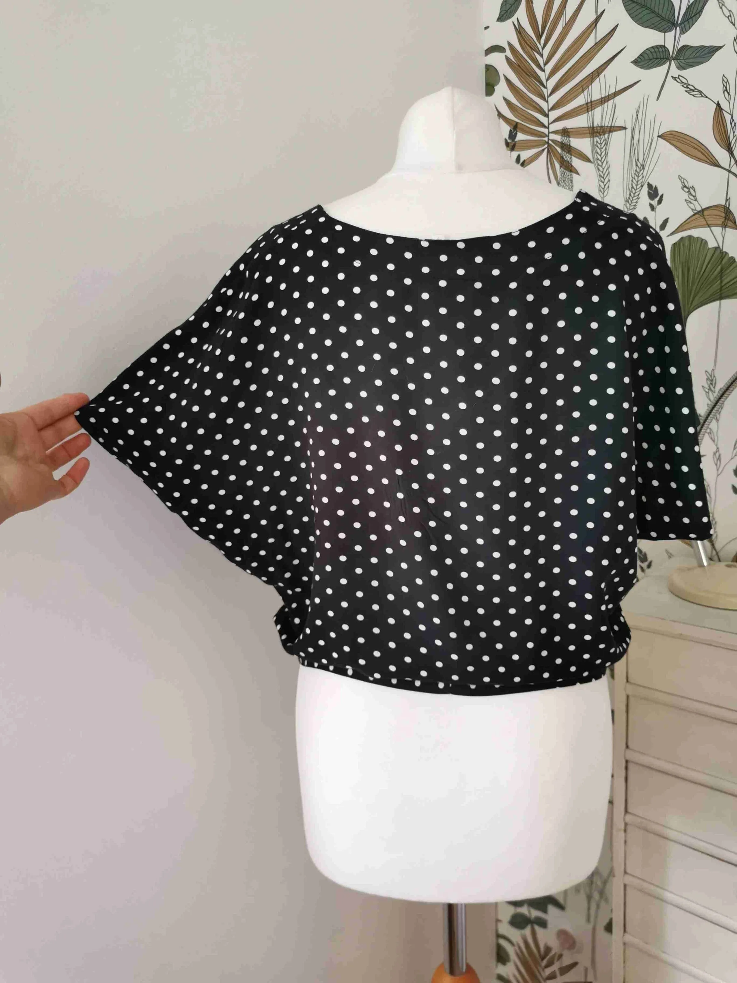 Crop top à pois