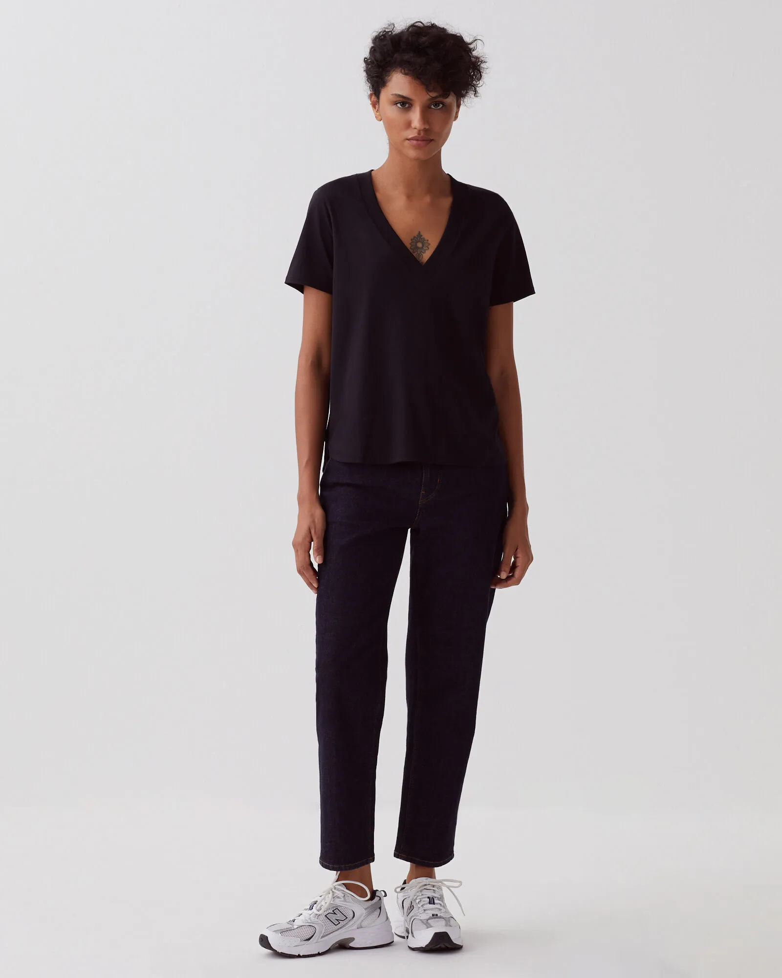 LEA - T-shirt col V en coton