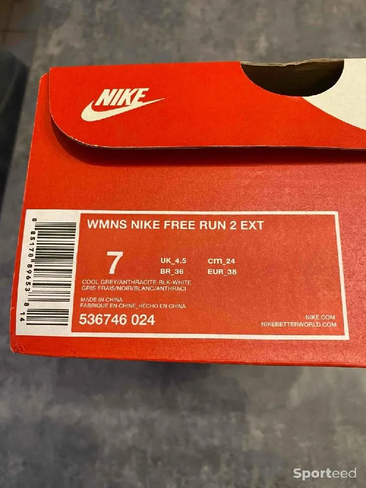 Nike Free Run EXT pointure 38 neuf Ajouté le : 04/01/2024
